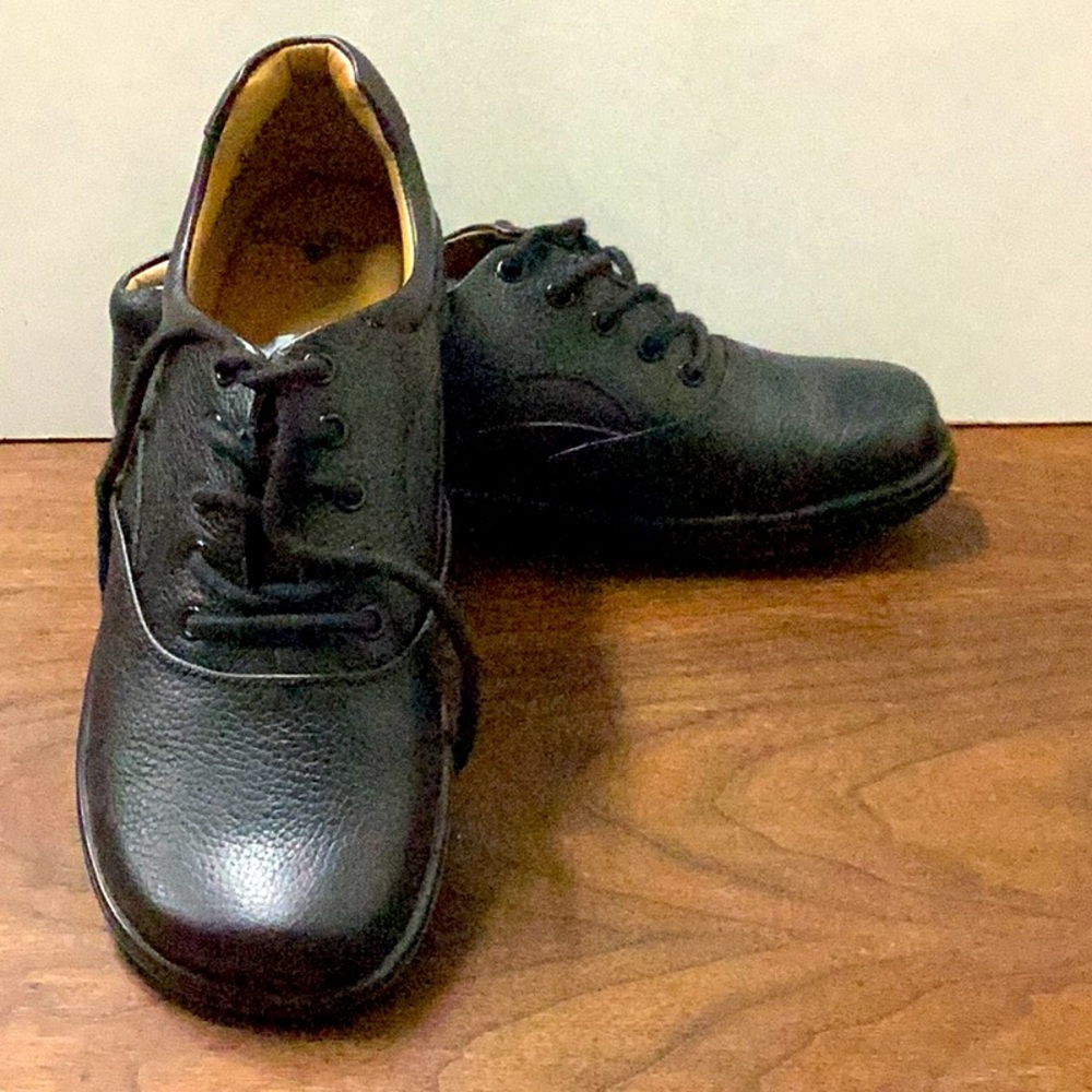 Nurse Mates Black Lace-Up Loafers